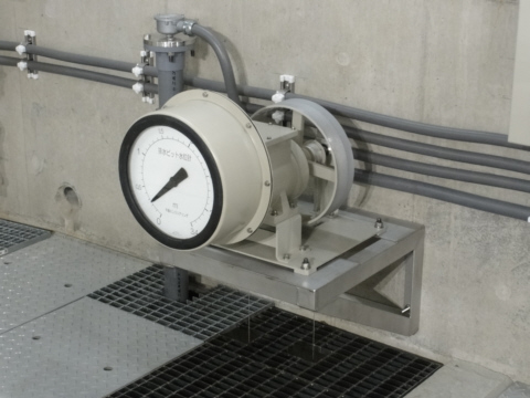 フロート式水位計